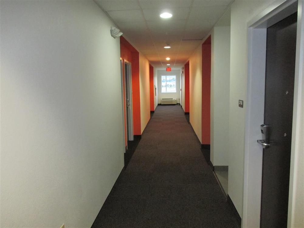 Hotel 6 Barre Arena
